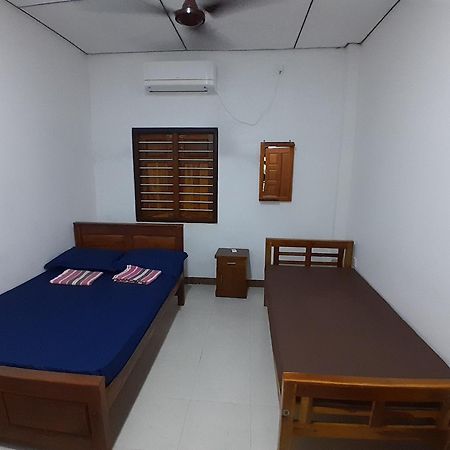 Rose Fort Homestay Jaffna Exteriör bild