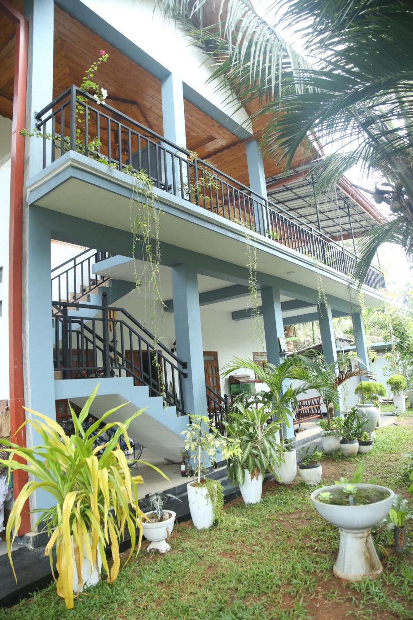 Rose Fort Homestay Jaffna Exteriör bild