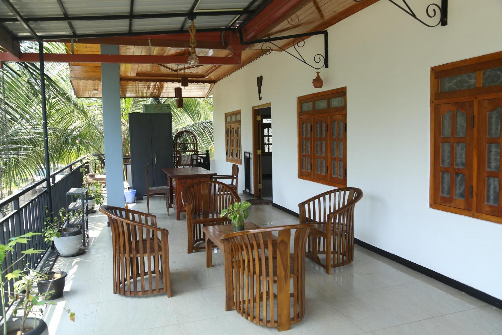 Rose Fort Homestay Jaffna Exteriör bild