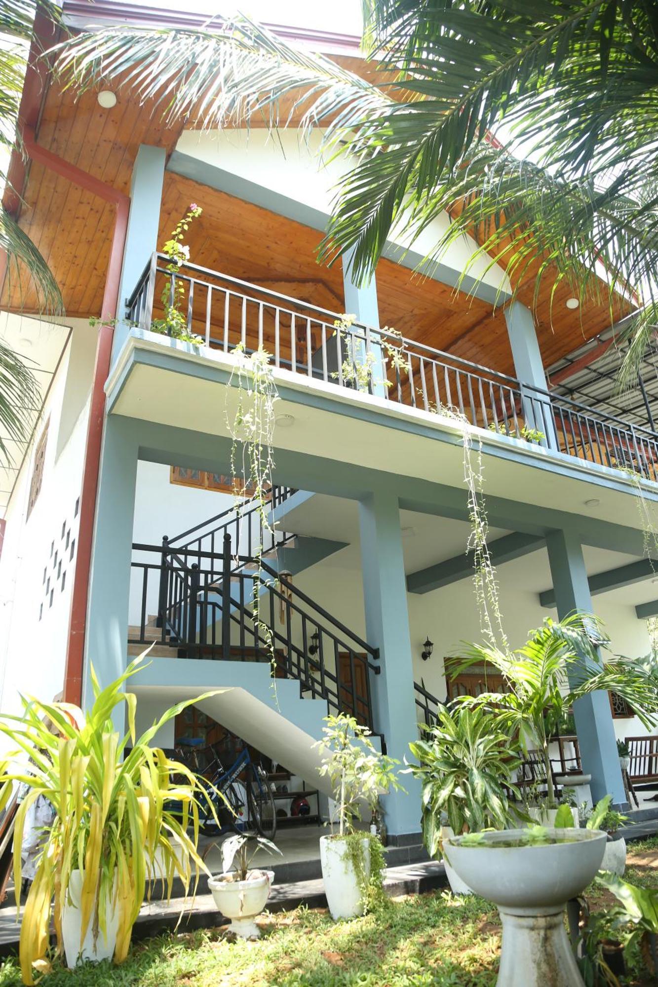 Rose Fort Homestay Jaffna Exteriör bild