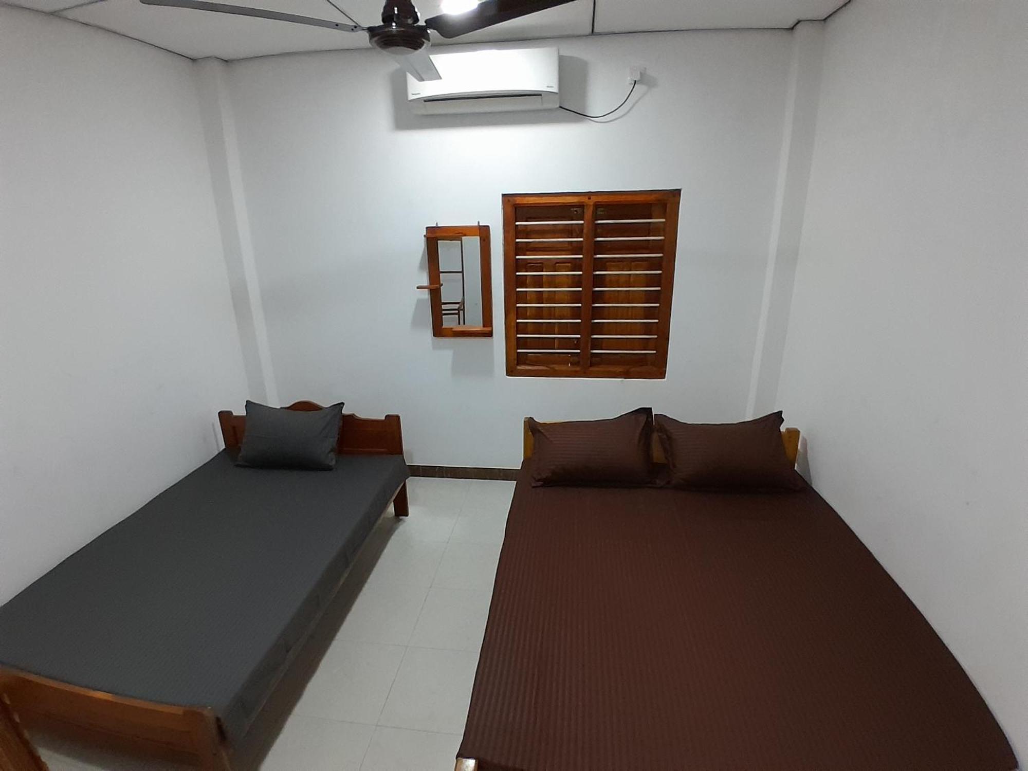 Rose Fort Homestay Jaffna Exteriör bild